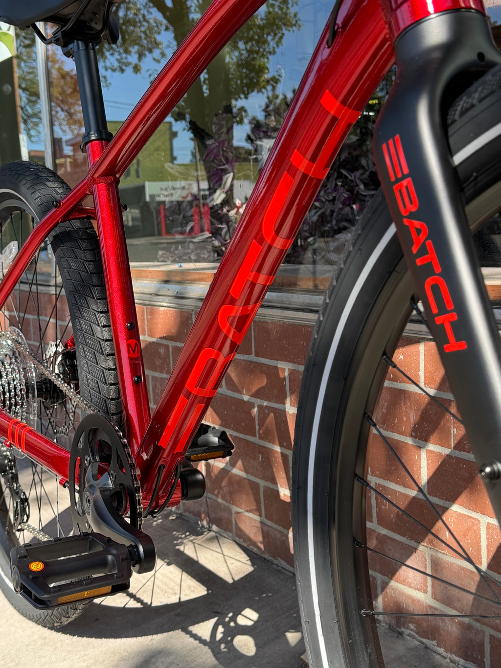 Batch HS.1 Commuter Bike candy apple red