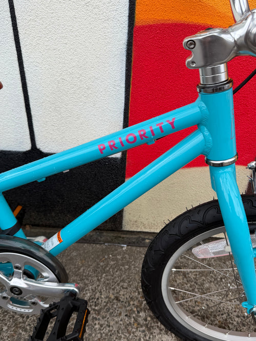 Priority Start 16” kids bike: belt drive, hand brake, light weight alu frame